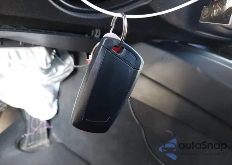 2018 BMW 330I xDrive z USA, uszkodzony, nr VIN WBA8D9C53JA013479